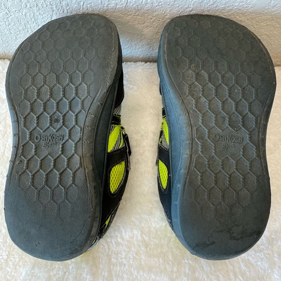 OshKosh B’Gosh Gray and Green Toddler Shoes Size 10 - Picture 5 of 9